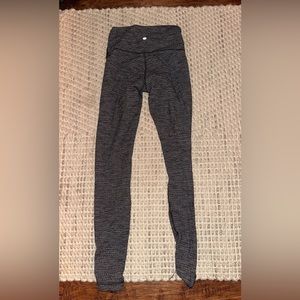 lulu lemon leggings !!